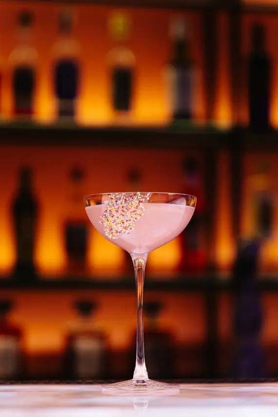 Join our expert mixologist at the bar